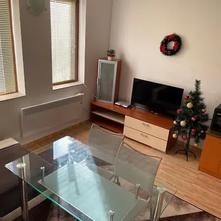 , манастира 3 公寓